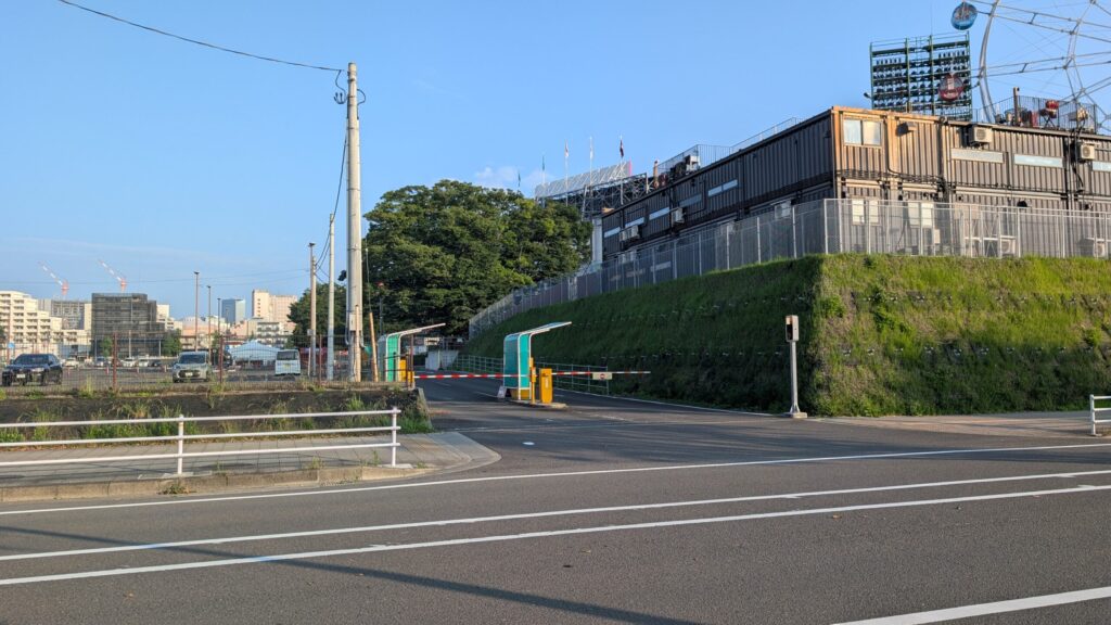 楽天球場公式駐車場の出庫口